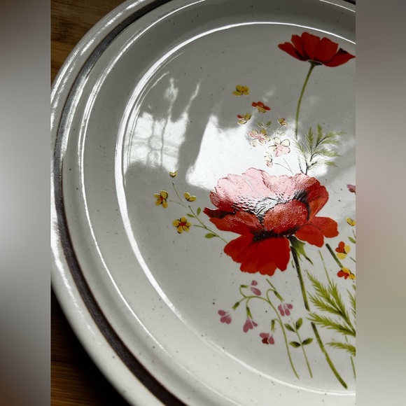 Large Vintage Stoneware Plate - Picture 6 of 13